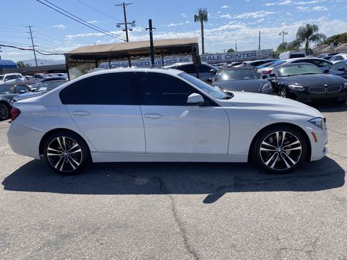Used 2018 BMW 340i Sedan RWD image 8