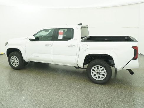 New 2026 Toyota Tacoma SR5 image 17