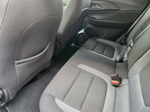 Used 2025 Chevrolet TrailBlazer LT FWD image 32