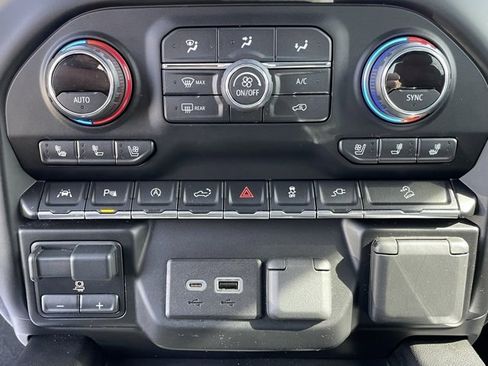 Certified 2021 Chevrolet Silverado 1500 High Country w/ Safety Package II image 5