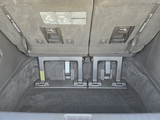 Certified 2024 Kia Carnival EX FWD image 32