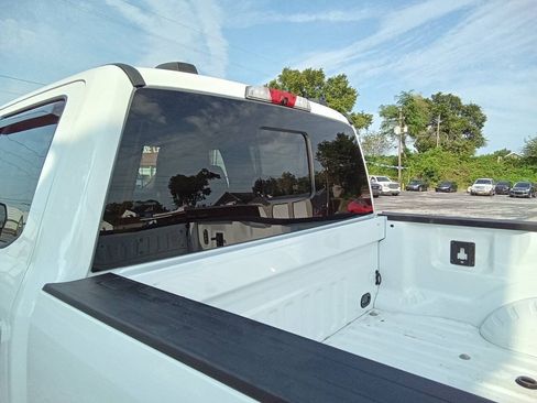Used 2022 Ford F350 Lariat w/ Tremor Off-Road Package AWD/4WD image 12