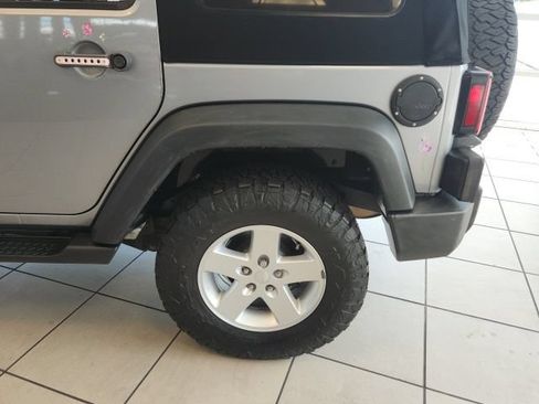 Certified 2018 Jeep Wrangler Unlimited Sport S AWD/4WD image 9