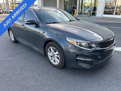 Used 2016 Kia Optima LX w/ LX Convenience Package FWD image 2