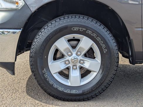 Used 2017 RAM 1500 ST w/ SXT Appearance Group image 34