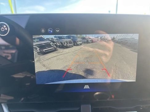 New 2026 Chevrolet Equinox LT image 24