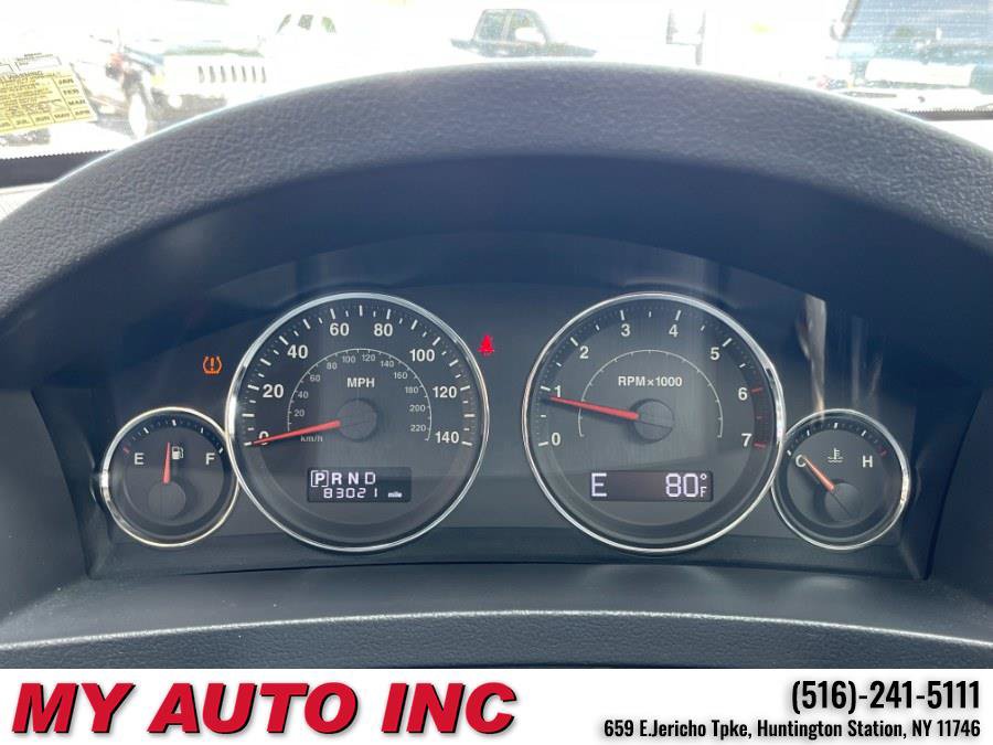 Used 2010 Jeep Grand Cherokee Laredo AWD/4WD image 20