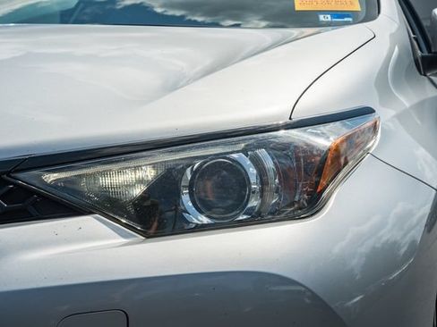 Used 2018 Toyota Corolla iM w/ All-Weather Mat Package FWD image 12
