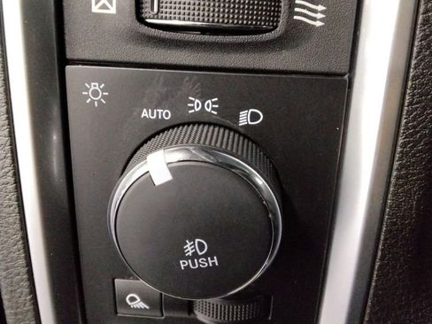 Used 2022 RAM 1500 Classic Warlock image 17