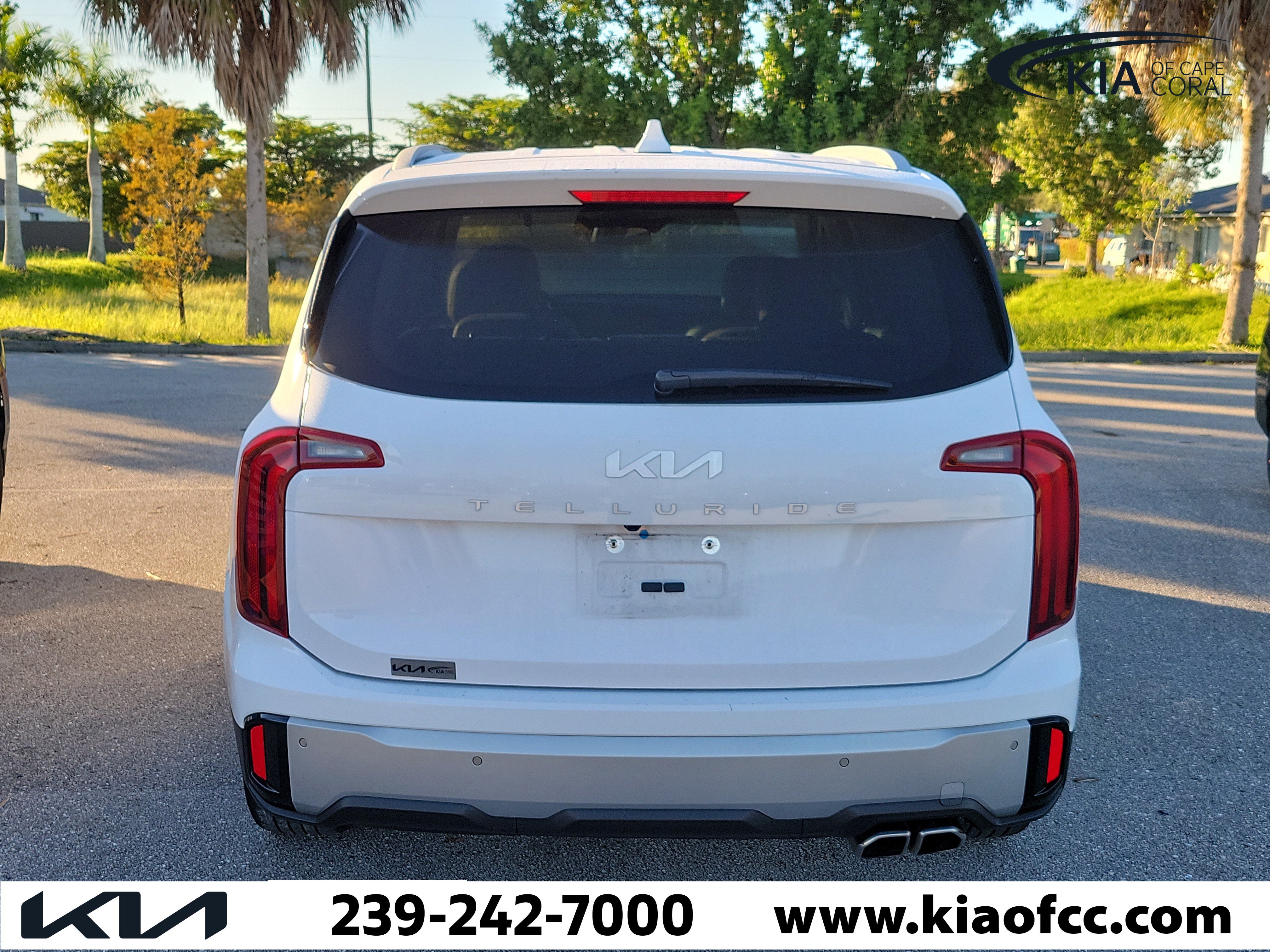 Certified 2023 Kia Telluride S w/ S Sunroof Package FWD image 3