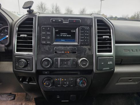 Used 2017 Ford F350 XLT w/ XLT Value Package image 11