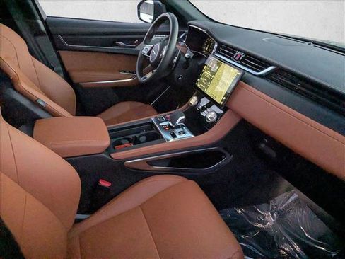 Used 2024 Jaguar F-PACE R-Dynamic S image 24