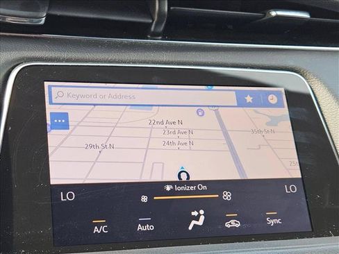 Used 2020 Cadillac XT4 Premium Luxury FWD image 16