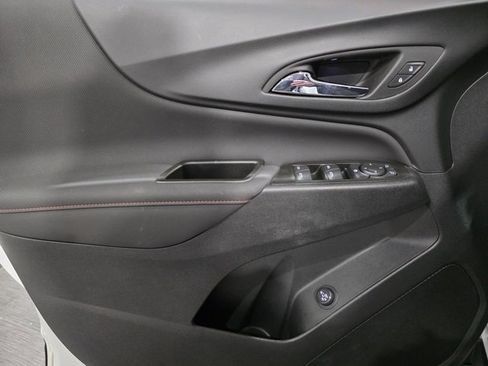 Used 2022 Chevrolet Equinox RS image 10