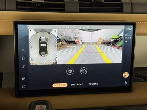 Certified 2025 Land Rover Defender 110 S image 27