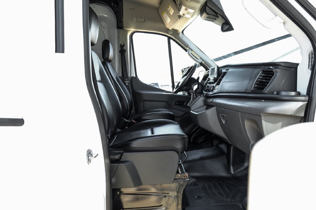 Used 2023 Ford Transit 250 Medium Roof RWD image 30