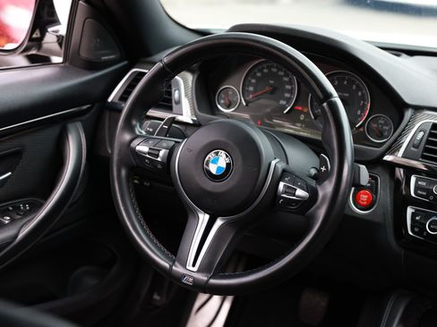 Used 2020 BMW M4 Coupe RWD image 33