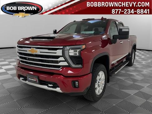 Used 2024 Chevrolet Silverado 2500 High Country w/ High Country Premium Package AWD/4WD image 1