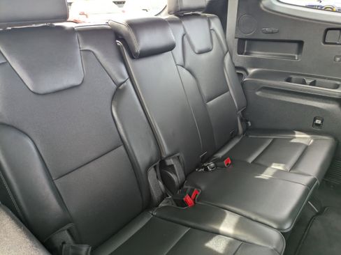 Used 2025 Kia Telluride S AWD/4WD image 15