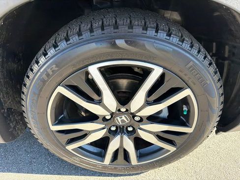 Used 2021 Honda Pilot Touring image 12