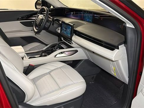 New 2026 Lincoln Nautilus Reserve w/ Jet Appearance Package image 6