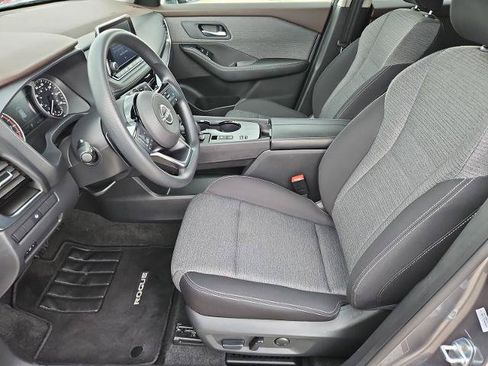 Certified 2022 Nissan Rogue SV FWD image 13