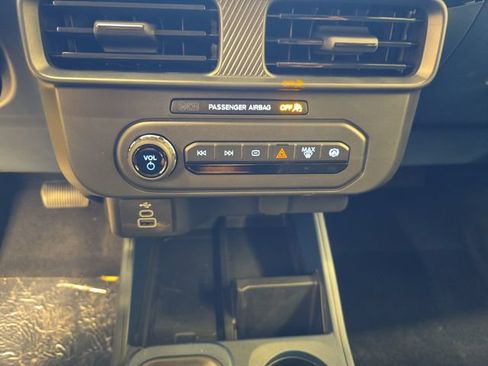 New 2026 Ford Maverick XL FWD image 28