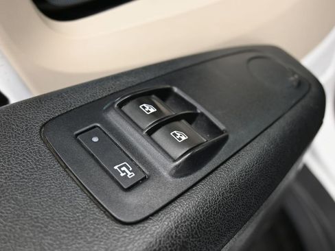 Used 2017 RAM ProMaster 1500 image 16