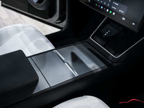 Used 2026 Tesla Model Y 2WD image 70