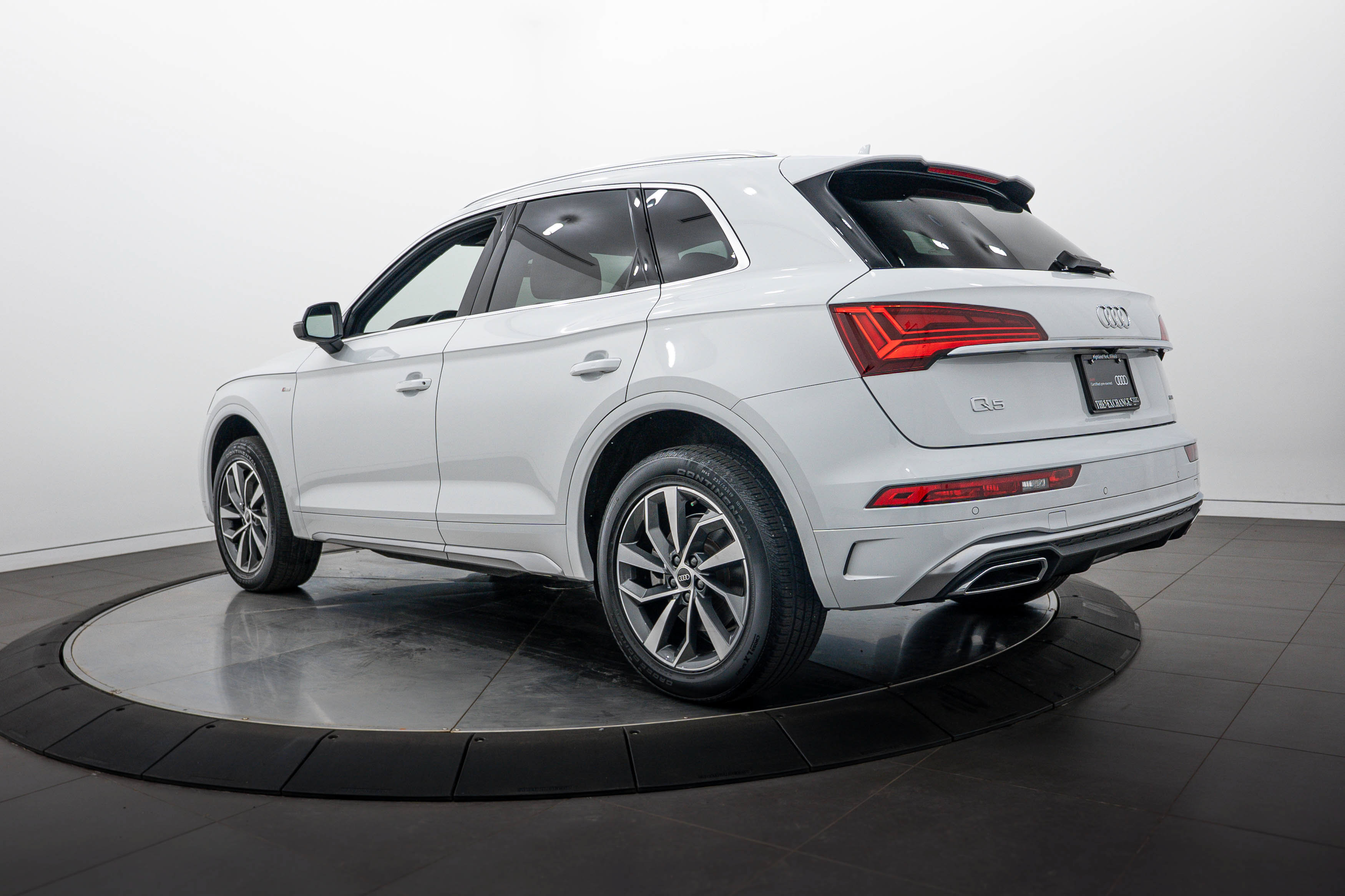 Certified 2023 Audi Q5 2.0T Premium Plus w/ Premium Plus Package AWD/4WD image 5