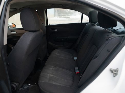 Used 2019 Chevrolet Sonic LT image 24