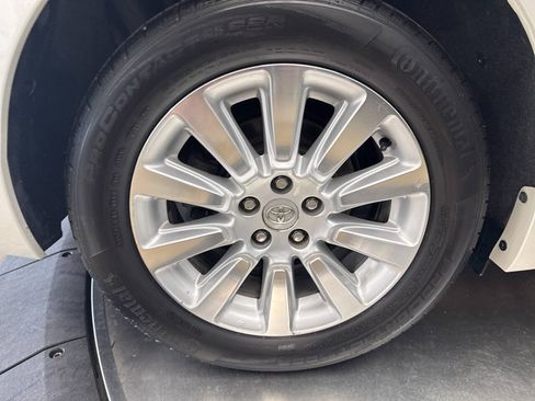 Used 2016 Toyota Sienna Limited AWD/4WD image 37