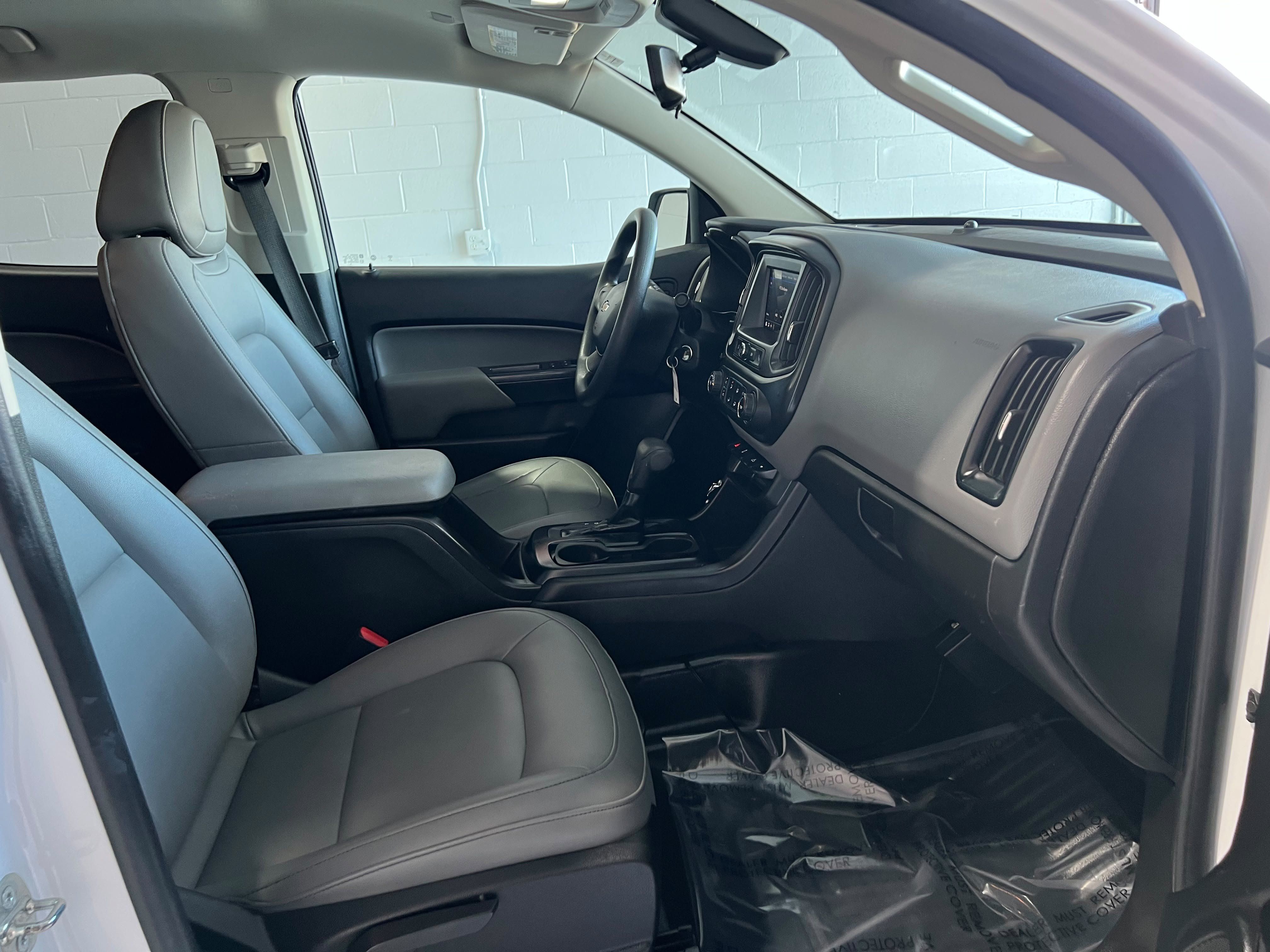 Used 2020 Chevrolet Colorado W/T AWD/4WD image 14