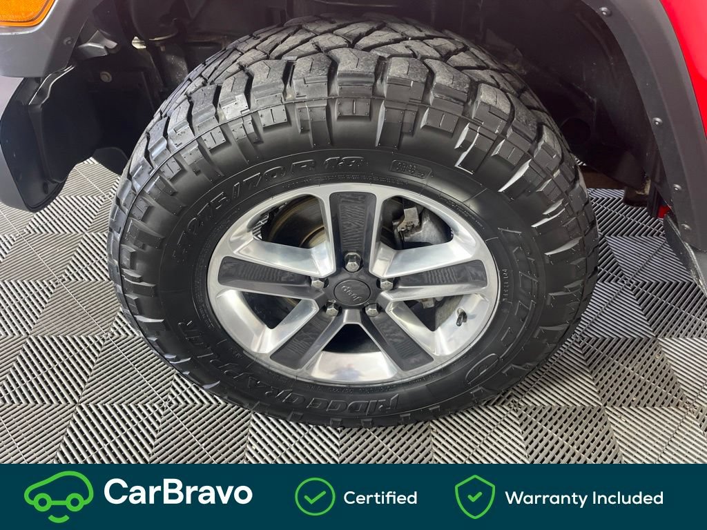 Used 2018 Jeep Wrangler Unlimited Sahara AWD/4WD image 14