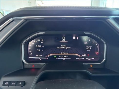 Used 2023 GMC Sierra 1500 Denali w/ Technology Package AWD/4WD image 4