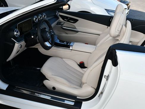 Used 2024 Mercedes-Benz CLE 450 4MATIC Cabriolet image 56