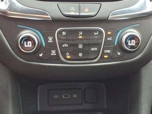 Used 2024 Chevrolet Equinox LT w/ LPO, Floor Liner Package AWD/4WD image 20