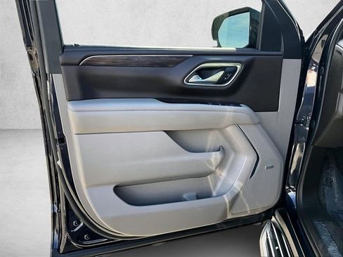 Certified 2022 Chevrolet Suburban LT image 14