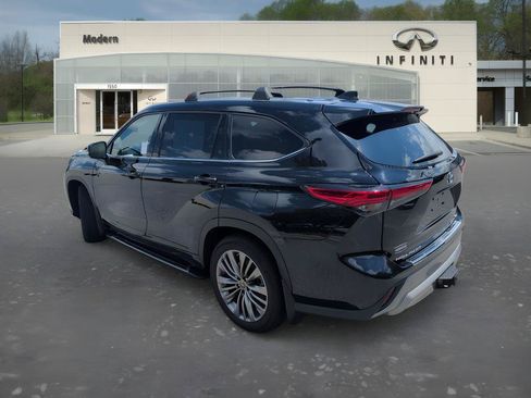 Used 2021 Toyota Highlander Platinum AWD/4WD image 5