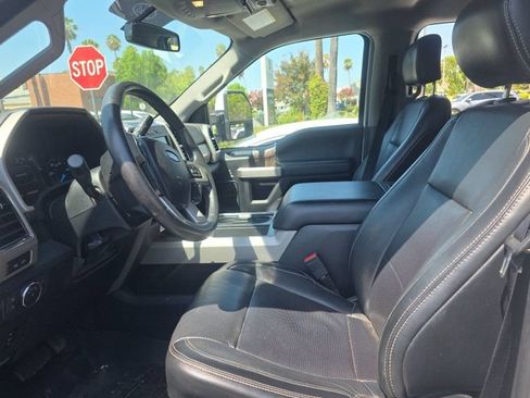 Used 2019 Ford F250 Lariat w/ Lariat Value Package AWD/4WD image 4