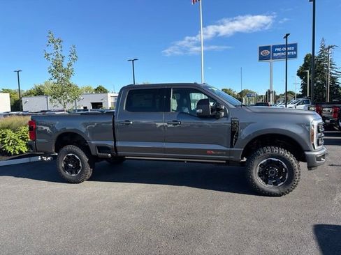 New 2026 Ford F350 Platinum w/ Tremor Off-Road Package AWD/4WD image 2
