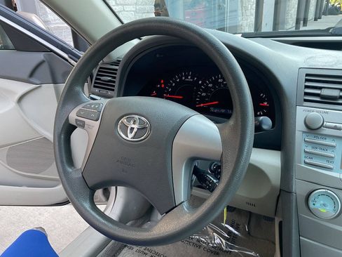 Used 2007 Toyota Camry LE FWD image 18