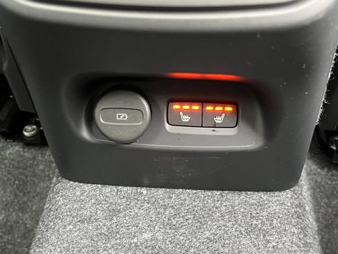 New 2026 Volvo XC40 B5 Core w/ Protection Package Premier AWD/4WD image 17