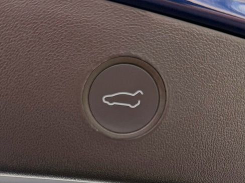 Used 2022 Tesla Model 3 image 32