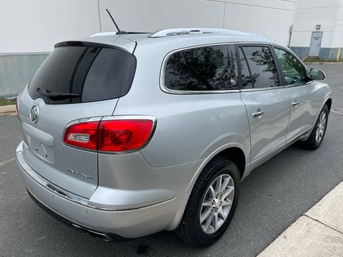 Used 2013 Buick Enclave Leather image 4