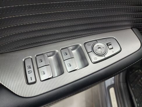 Used 2024 Hyundai Palisade Calligraphy image 44