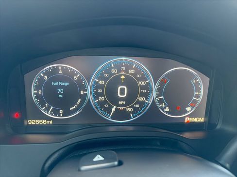 Used 2015 Cadillac Escalade Platinum AWD/4WD image 29
