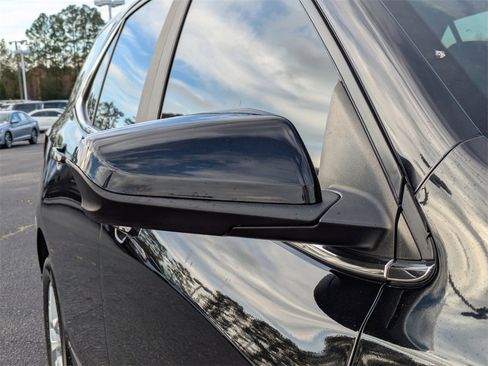 Used 2022 Chevrolet Equinox LT image 12