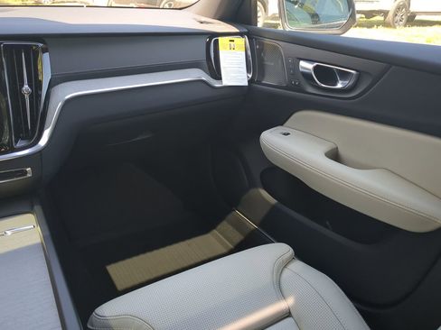 New 2025 Volvo V60 B5 Cross Country Ultra w/ Protection Package Premier image 16