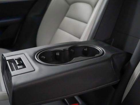 Certified 2023 Porsche Taycan 4S image 20